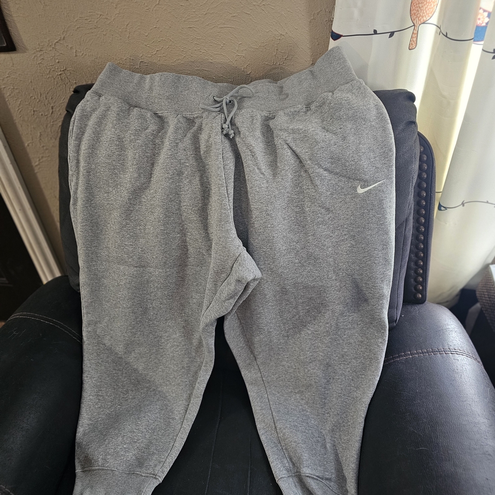 Nike Womens Light Gray Joggers